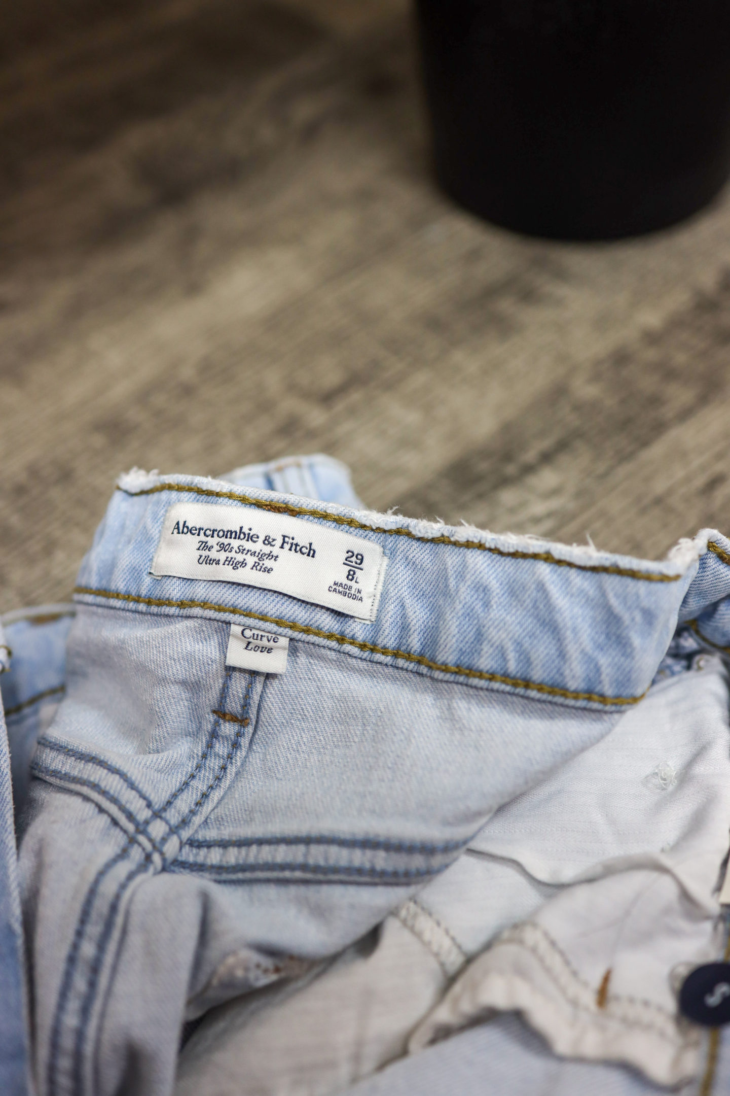 Abercrombie Curve Love Jeans Review:  What to Know Before You Order